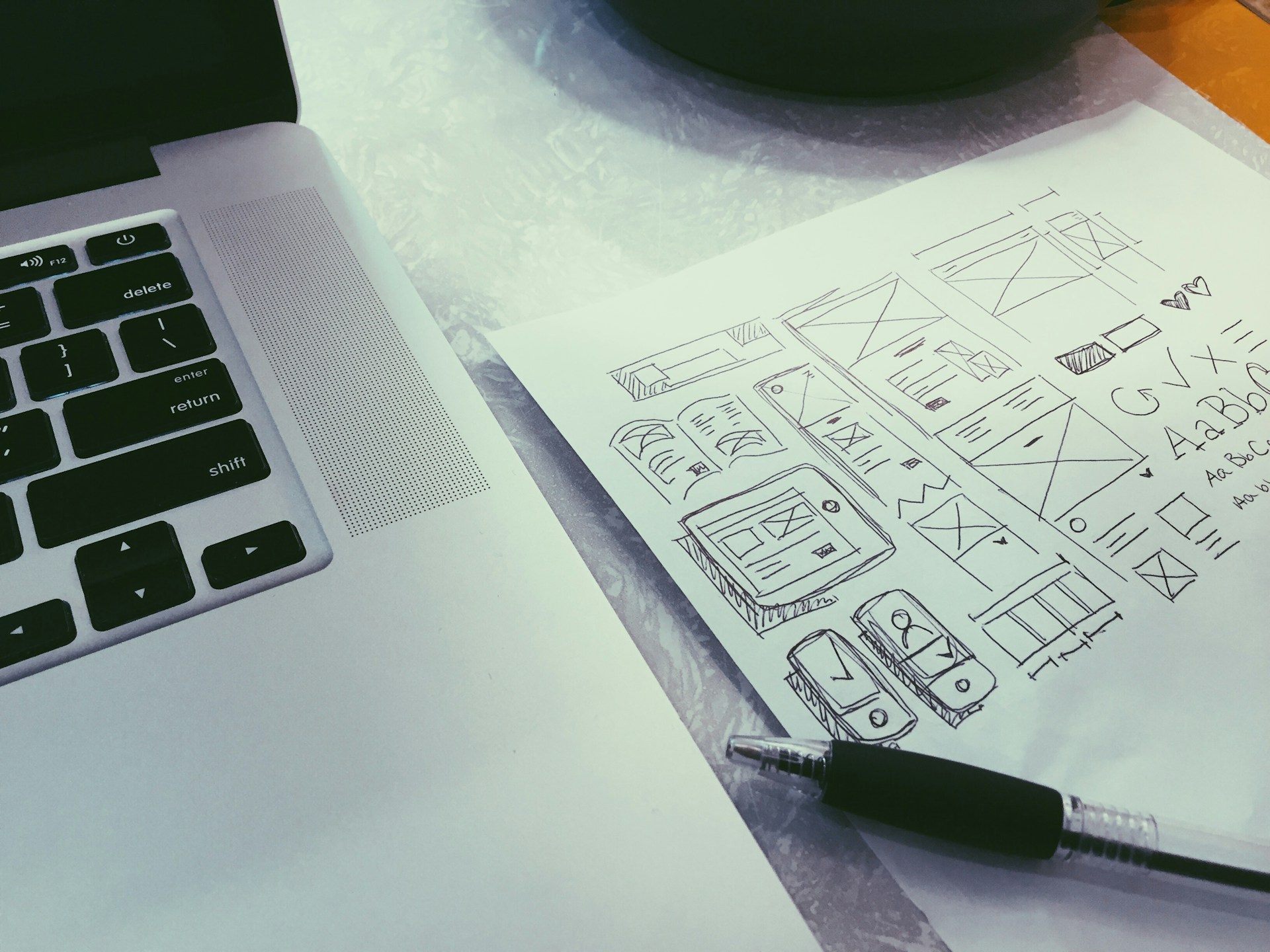 SEO saisonnier : comment anticiper les pics de recherche liés aux vacances ?